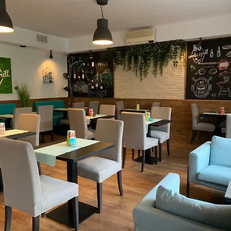 Fortuna And Restaurant 부다페스트