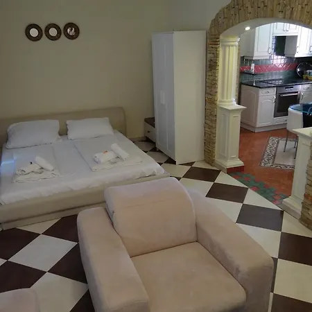 Fortuna And Restaurant Hotel